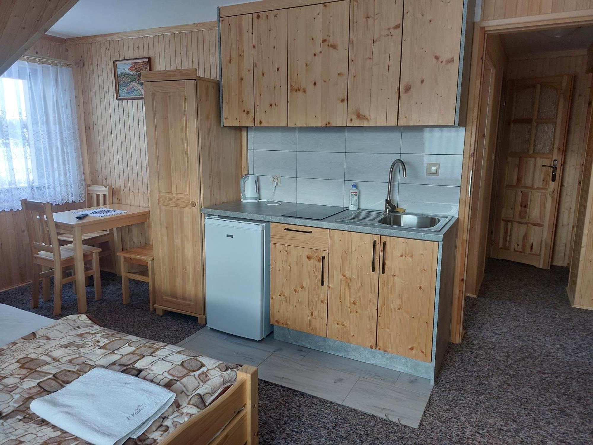 Pokoje Goscinne U Kantora Bukowina Tatrzańska Exterior foto
